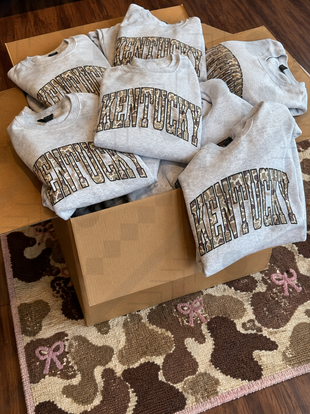 Kentucky Camo Gildan Sweatshirt