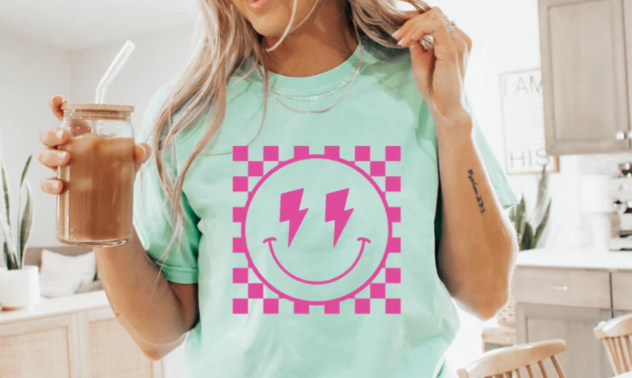 Hot Pink - Puff Smiley