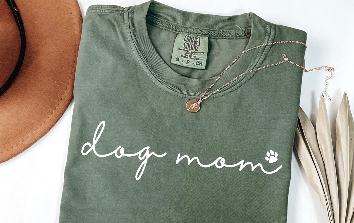 Cursive Dog Mom