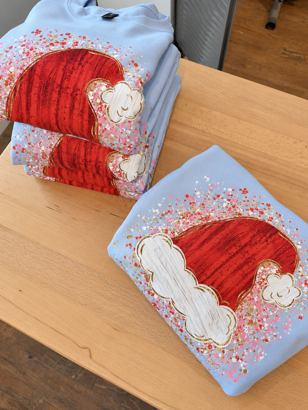 Hat Splatter Gildan Sweatshirt